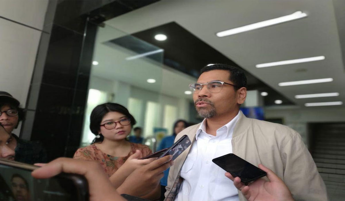 resmi berganti! amiruddin duduki kursi komnas ham yang ditinggalkan hari kurniawan